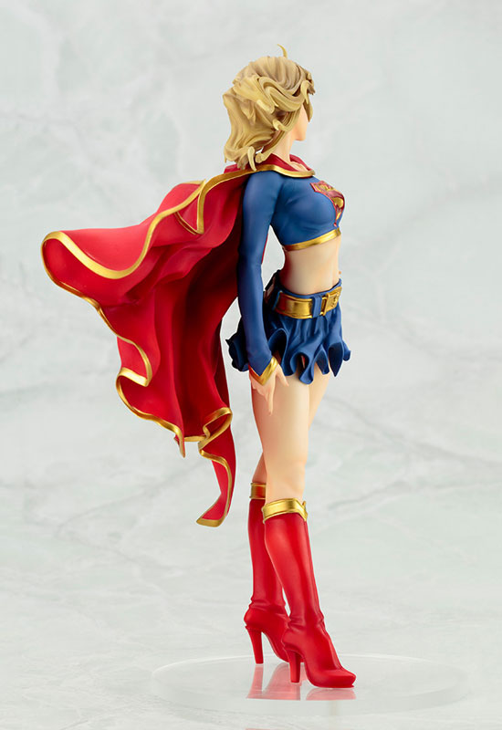 DC Comics: Supergirl Returns (Complete Figure)