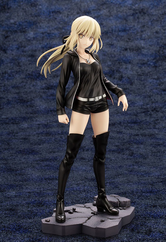 Fate/Grand Order: Saber/Altria Pendragon [Alter] Casual Wear Ver. (Complete Figure)