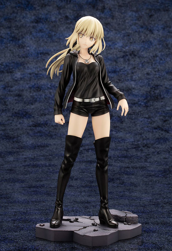 Fate/Grand Order: Saber/Altria Pendragon [Alter] Casual Wear Ver. (Complete Figure)