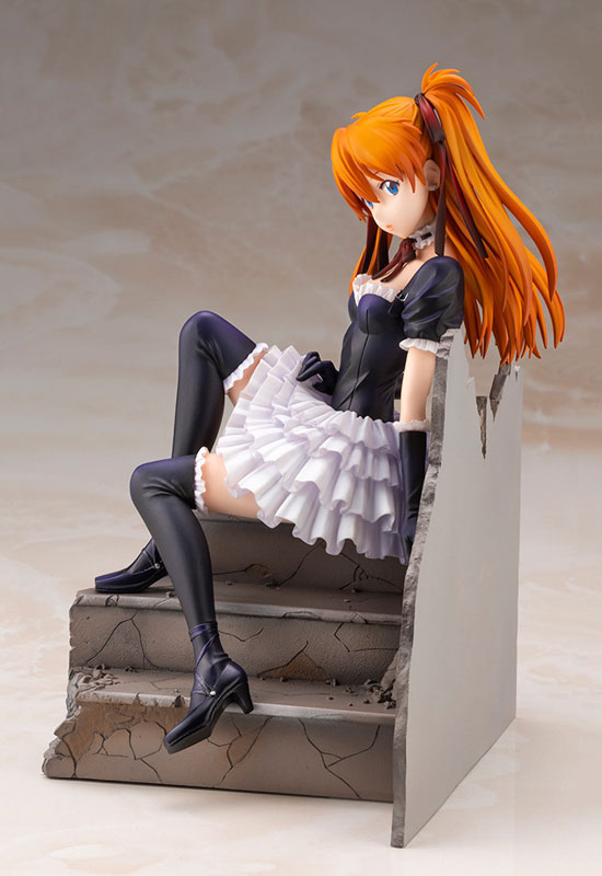 Evangelion: Asuka Langley Soryu Gothic Lolita Ver. (Complete Figure)