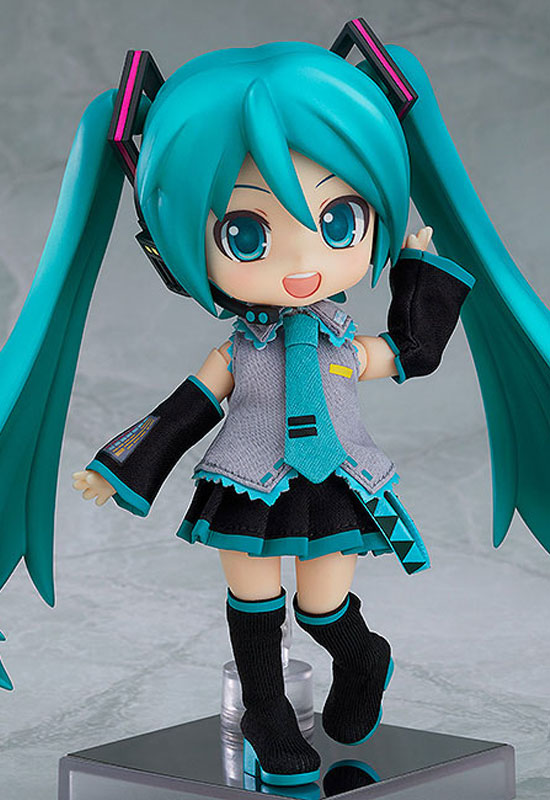 Hatsune Miku (Nendoroid Doll)