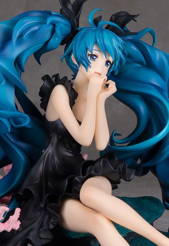 Character Vocal Series: Hatsune Miku Deep Sea Girl ver. (Complete Figure)