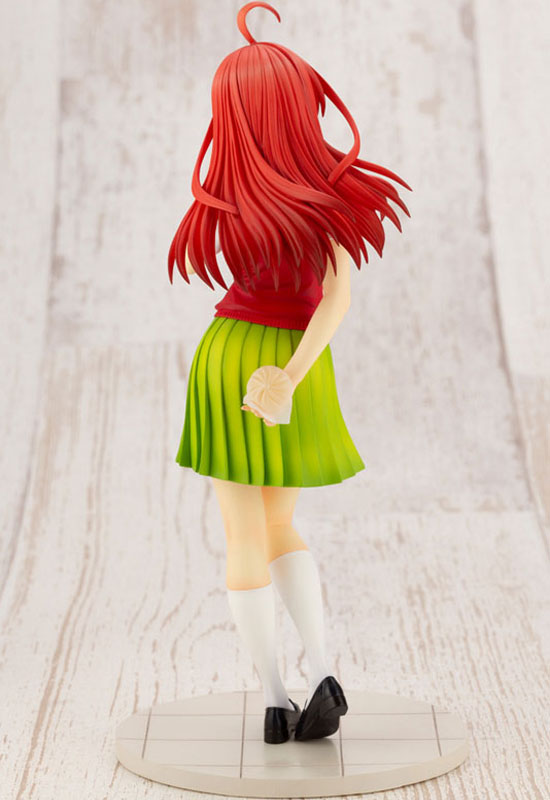 The Quintessential Quintuplets: Itsuki Nakano (Complete Figure)