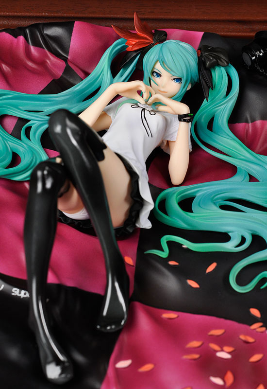 Hatsune Miku World Is Mine Brown Frame (Complete Figure)