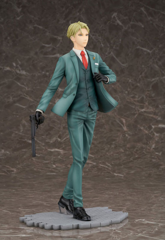 Spy x Family: Loid Forger (Complete Figure)